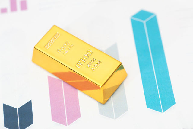 黄金价格的涨跌受哪些因素制约？这些因素的影响力如何