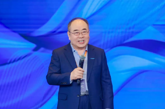 广联达刁志中：在高度不确定的时代，数智化是少有的确定性之一