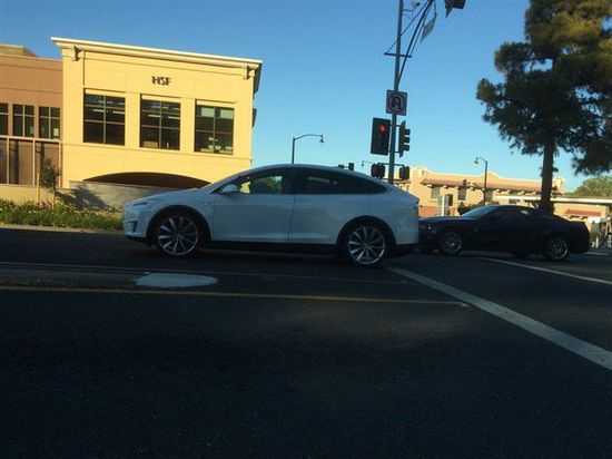 小轿车怎样驾驶更安全？驾驶小轿车时如何提高燃油效率