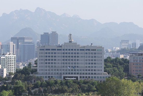 重回青瓦台 复苏经济 弥合社会裂痕 韩国新总统有哪些执政计划？