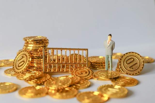 如何计算持仓保证金及相关规则？计算结果对交易有何影