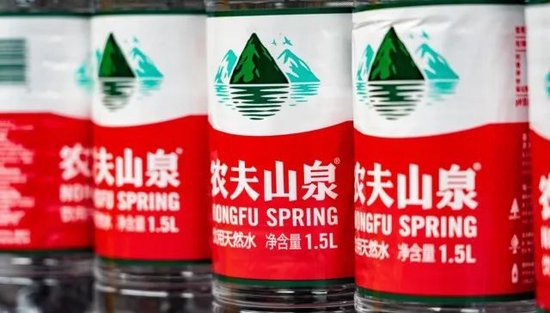 农夫山泉股价一度涨近6%，市值重回5200亿港元