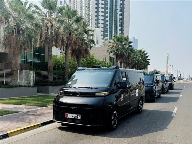 文远知行 Robotaxi 订单量预计翻倍！阿布扎比服务区域扩